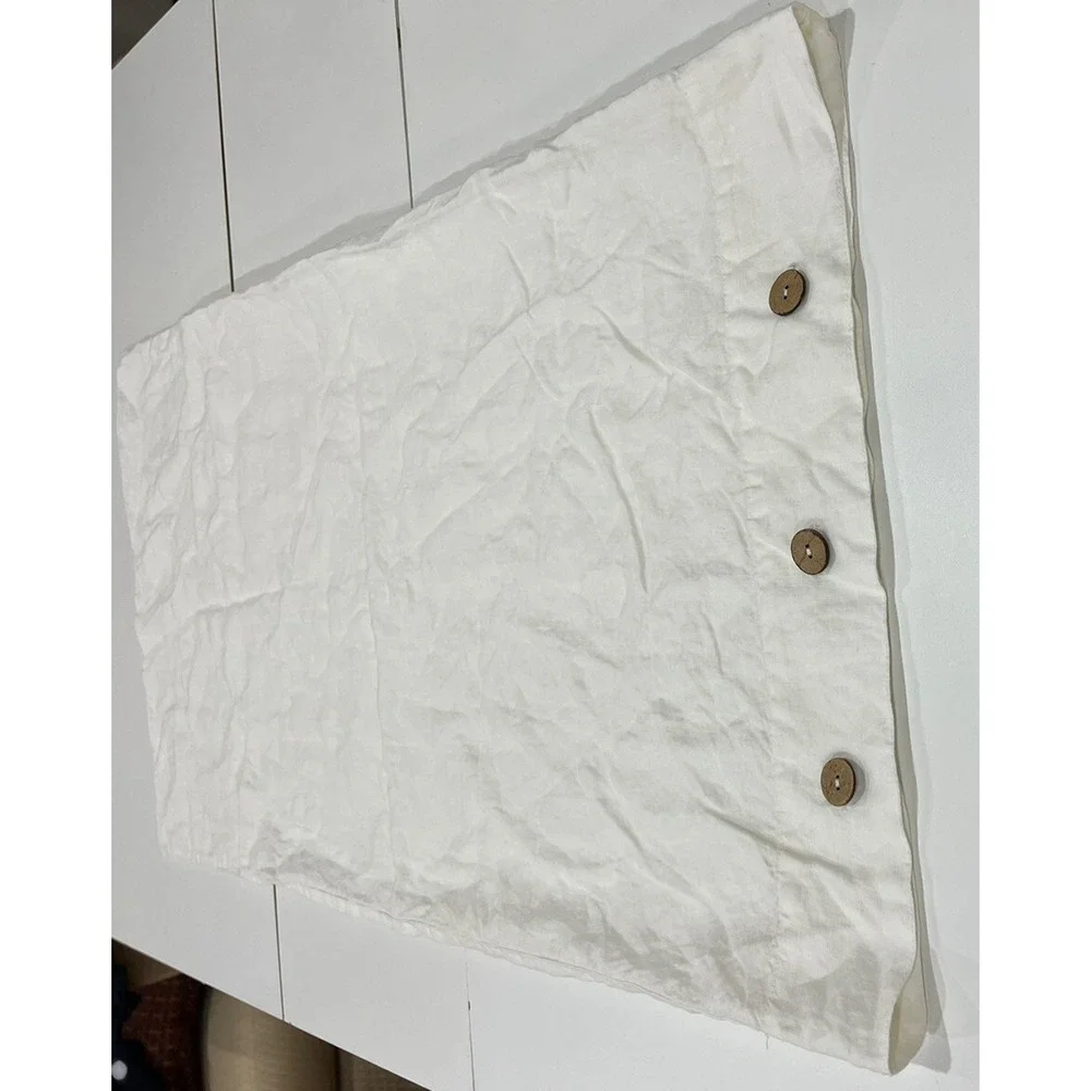 SIMPLE OPULENCE White  100% linen KING Button Pillow Sham